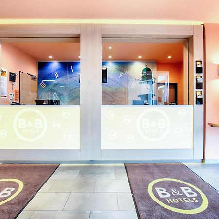B&B Hotel Rostock-Hafen ภายนอก รูปภาพ