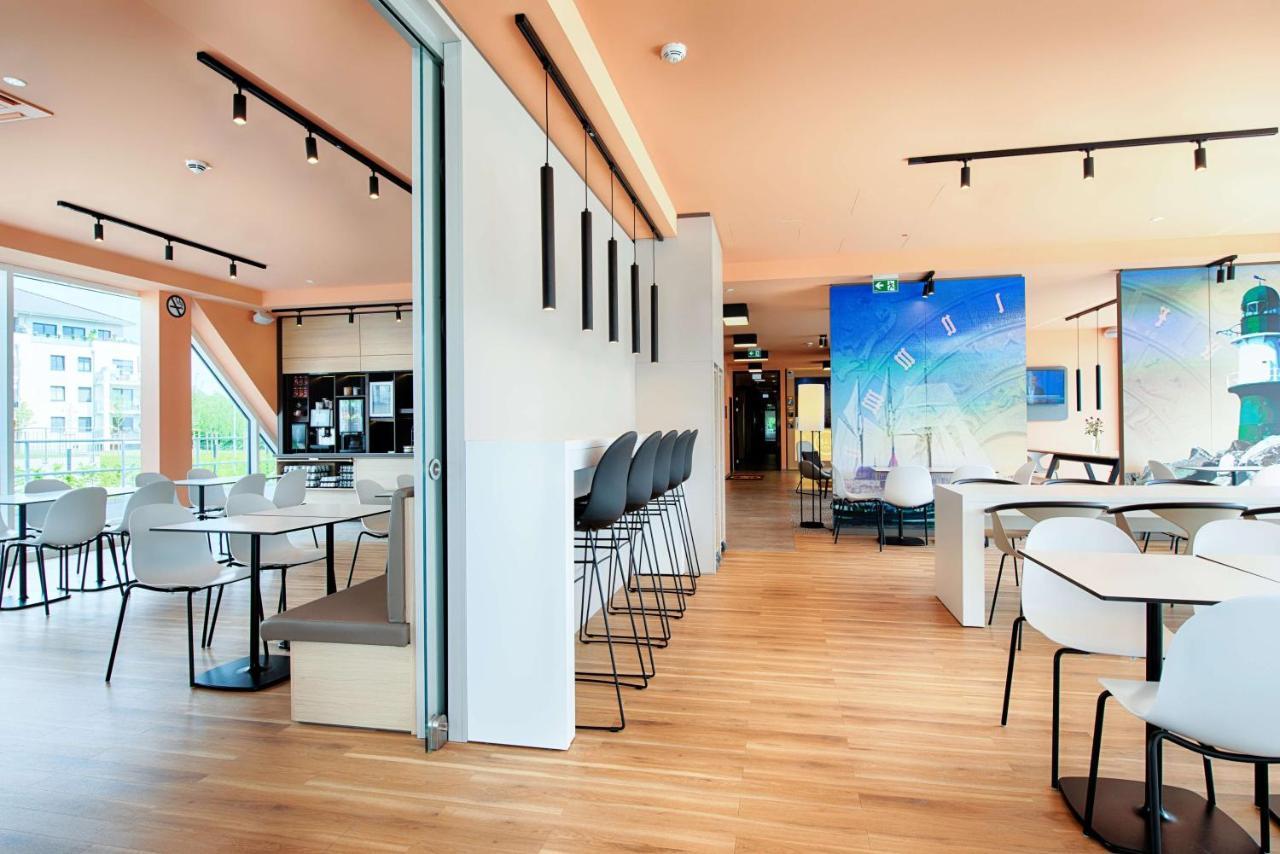 B&B Hotel Rostock-Hafen ภายนอก รูปภาพ