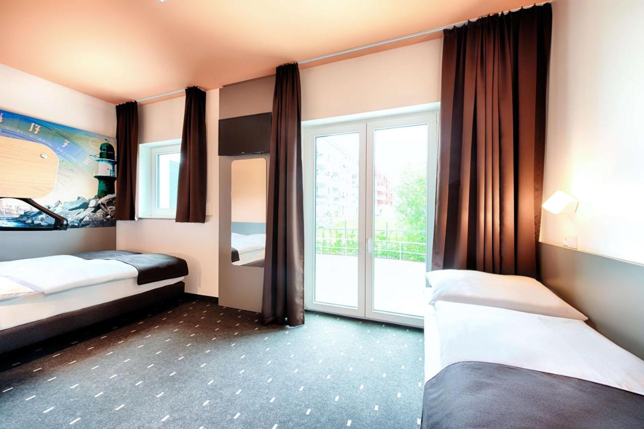 B&B Hotel Rostock-Hafen ภายนอก รูปภาพ