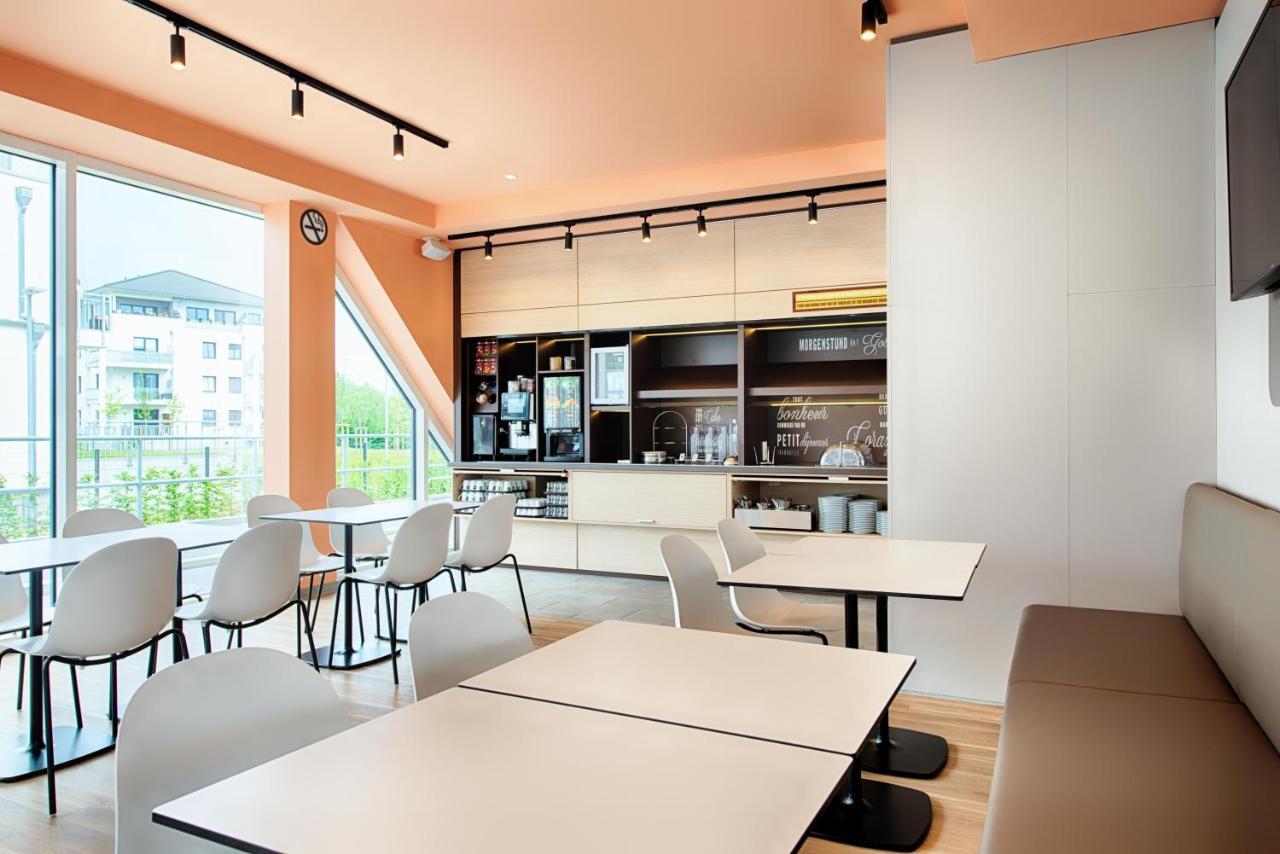B&B Hotel Rostock-Hafen ภายนอก รูปภาพ