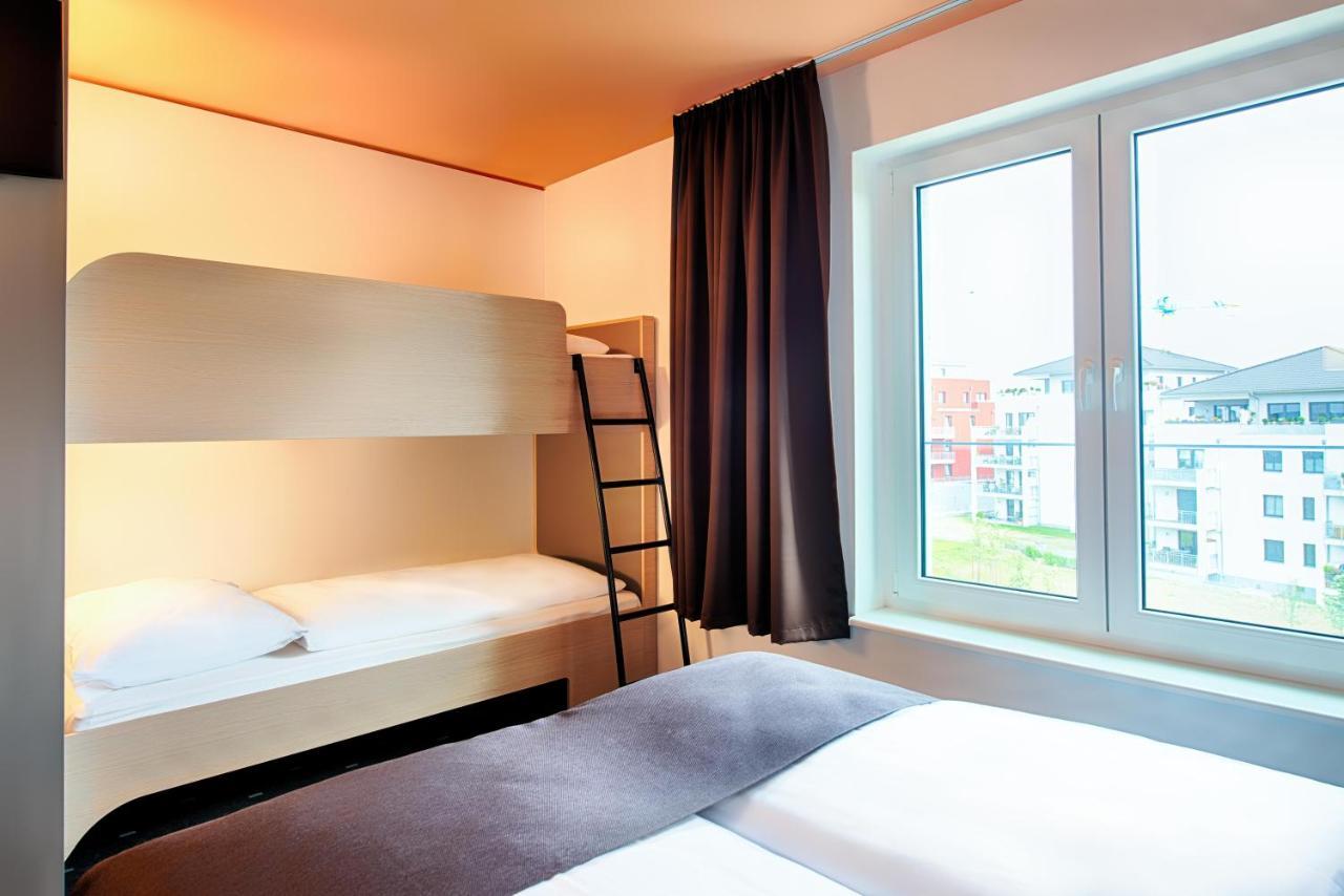 B&B Hotel Rostock-Hafen ภายนอก รูปภาพ